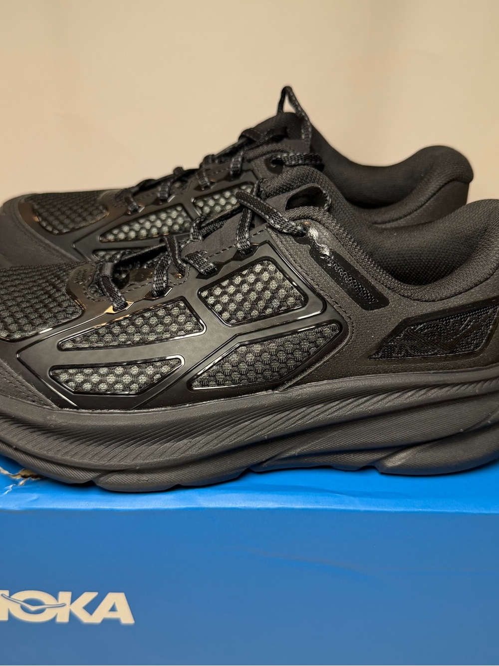 Hoka U Clifton One9 Black Athletic Running Shoes SIZE 6.5M / 7.5 Women